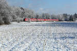 Mein erstes Bahnbild des Jahres am 3.1.2025 von Zorneding aus aufgenommen. Schnee machen sogar die sonst langweilige S-Bahn interessant.