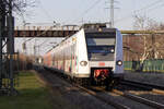 423 196 erreicht als neue  GoRheinland  Werbe S Bahn den Haltepunkt Dormagen Chempark am 17.02.2025. Linie S 11 Düsseldorf Hbf - Bergisch Gladbach