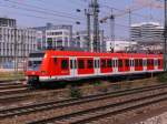 BR 423 der Mnchner S-Bahn verlsst am 30.07.2008
den Mnchner Hbf Richtung Geltendorf.