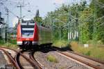 BERLIN, 21.07.2009, einer der beiden 423er (423 661-8) aus München im S-Bahn-Ergänzungsverkehr zwischen Südkreuz und Gesundbrunnen, hier bei der Ausfahrt aus dem Bahnhof Südkreuz