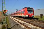 Nachschuß auf einen S11 Zug nach Düsseldorf Flughafen, hier ist der 423 261-7 bei der Anfahrt an den Bahnsteig bei Allerheiligen zu sehen. 9.3.2014