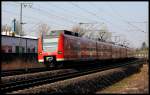 424001 fährt als RB aus Bielefeld auf dem Weg nach Hannover am 29.2.2016 um 10.13 Uhr in den Bahnhof Wunsdorf ein.