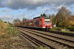 Als Halbzug verlässt der 425 106 auf der RE8 nach Koblenz fahrend hier Rheydt Hbf am Sonntag den 19.11.2017