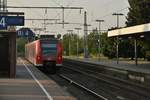 Am 17.7.2018 ist Rheydt Hbf Gleis 4 der Endpunkt für den RB33, da er wegen Bauarbeiten zwischen Erkelenz und Geilenkirchen eine Fahrt nach Aachen Hbf nicht möglich ist.
Hier ist der 425 079-1 wieder auf dem Rückweg nach Duisburg. 