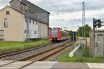 Wegen Bahnbauarbeiten in Hirschhorn enden die S1 Zge in Eberbach. So auch der 425 738 der hier gerade in Oberschefflenz einfhrt. Dienstag den 6.7.2021