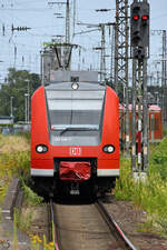 Ende Juni 2024 war der Elektrotriebzug 425 646-7 in Wanne-Eickel unterwegs.