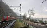 425 617-8 ist am linken Neckarufer kurz nach der Ausfahrt aus Heidelberg-Altstadt Richtung Eppingen unterwegs. 26.11.10