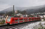 425 227-6 fhrt als S2 vor der Vierburgenstadt Neckarsteinach Richtung Mosbach(Baden).