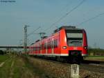 25.03.2011: Mit etwa 20 mintiger Versptung kam die RB 38851 (Mannheim-Karlsruhe) an mir vorbeigerauscht. Der Zug wurde von 425 122 bzw. 425 622 gefahren.