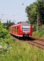 Als Halbzug kommt hier der 425 091-6 durch Jchen auf der Linie RE8 gen Koblenz gefahren. Da wohl die andere Hlfte defekt zusein schien, musste er halt solo den Dienst versehen, kurz vor Mittag an diesem Mittwoch den 30.5.2012