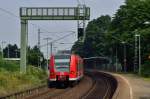 425 082 bei der Anfahrt an Gleis 2 des Rheydter Hbf als RB 33 nach Duisburg. 14.7.2013