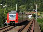 DB Regio Baden Württemberg S-Bahn Rhein Neckar 425 202-9 am 29.08.14 in Neckargemünd auf der Neckarbrücke vor dem Bhf Neckargemünd Altstadt