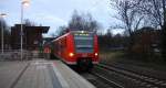 Die Rhein Niers Bahn (RB33) aus Duisburg-Hbf-Aachen-Hbf und kommt aus Richtung Rheydt,Wickrath,Beckrath,Herrath,Erkelenz,Baal,Hückelhoven-Baal,Brachelen,,Lindern,Süggerrath,Geilenkirchen,Frelenberg,Zweibrüggen und hält in Übach-Palenberg und fährt in Richtung Rimburg,Finkenrath,Hofstadt,Herzogenrath, Kohlscheid,Richterich,Laurensberg,Aachen-West.
Am Nachmittag vom 29.12.2015.