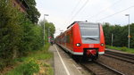 Der RE8 kommt aus Koblenz-Hbf nach Mönchengladbach-Hbf und kommt aus Richtung Köln,Grevenbroich und fährt in Jüchen ein und fährt dann weiter in Richtung Rheydt-Hbf,Mönchengladbach-Hbf. 
Aufgenommen vom Bahnsteig 1 Jüchen.
Bei Sommerwetter am Nachmittag vom 17.9.2016.