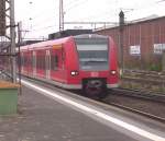 425 028/528 als RB 89  Westfalen-Bahn  nach Mnster(Westf) Hbf in Paderborn hbf am 11.04.2007