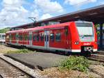 Lediglich der ET 426 520-3 von Abellio bediente am Dienstag Vormittag die RB 18 von Tübingen nach Stuttgart und weiter nach Osterburken hier beim Halt in Bad Cannstatt, 07.07.2020.