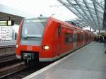 426 515 als RE6 nach Koblenz am 10.09.2002 in Kln Hbf.