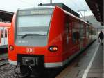 426 012 nach Gppingen am 23.10.2002 in Plochingen