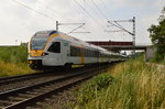 Aus Venlo die Steigung hinauf kam der Eurobahn ET 6.03 mit einem Bruder in Kaldenkirchen an.
Er ist als RE 13 nach Hamm. 