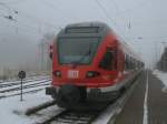 Schnee und Nebel,am 17.Dezember 2012,in Sassnitz als 429 026 als RE 13008 von Sassnitz zurck nach Rostock fuhr.