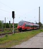 442 102 (Bombardier Talent 2) der S-Bahn Mitteldeutschland (DB Regio Südost) als S 37744 (S7) von Halle(Saale)Hbf Gl. 13a erreicht ihren Endbahnhof Halle-Nietleben.
[24.5.2018 | 16:12 Uhr]