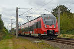 442 113 und 442 114 waren am 13.09.24 auf dem RE13 im Einsatz. Hier passieren beide Hamster auf dem Weg von Magdeburg nach Leipzig Greppin. Gruß zurück!