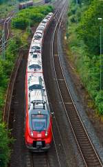 Von oben - 442 256 und 442 259 (Zwei gekuppelte 4-teilige Talent 2) haben am 05.07.2012 als RE 9 (rsx - Rhein-Sieg-Express) Siegen - Kln - Aachen den Bahnhof Betzdorf (Sieg) in Richtung Kln verlassen.