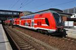 445 002-2 erreicht am 19.4.2019 als RE5 (RE4359) von Rostock Hauptbahnhof nach Elsterwerda den Bahnhof Berlin Gesundbrunnen.