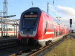 445 008 mit 146 267 am 13.12.2024 im Rostocker Hbf.