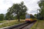 AVG Stadtbahnwagen 809 auf dem Weg in Richtung Menzingen, am 20.