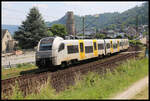 Trans Regio ET 460515-0 verläßt hier am 27.6.2024 um 15.08 Uhr Oberwesel in Richtung Koblenz.