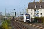 462 020 und 462 019 rauschen durch Düsseldorf Derendorf gen Düsseldorf Hbf.

Düsseldorf 26.11.2022