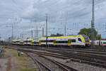 Siemens Desiro 1462-7 fährt am 26.09.2022 beim badischen Bahnhof ein.