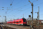 Dersiro auf dem Weg nach Passau verlässt gerde den Bahnhof Dingolfing, wo sich noch einige schöne Formsignale finden. 1 Februar 2025.