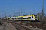 Siemens Desiro 1462 511-5 fährt beim badischen Bahnhof ein.