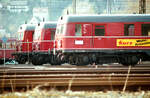 Das BW Tübingen konnte noch sehr lange ETs der DB-Baureihe 425 (ET 25) vorweisen, so wie hier einen ET 425 110-4 vorn.