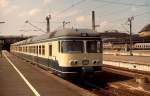 Im Mai 1978 verläßt ein 427 den Stuttgarter Hauptbahnhof.