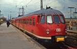 430 411-9 um 1980 im Dortmunder Hauptbahnhof. Die 1956 gebauten Triebwagen waren ausschlielich im Rhein-Ruhr-Gebiet eingesetzt. Wegen starker Korrosion begann 1980 die Ausmusterung, die 1984 abgeschlossen wurde.