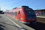 Dieser ET 430 (430 102) fährt am 20.04.2016 auf der Linie S8 nach Wiesbaden Hauptbahnhof.