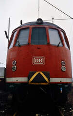 Zug der DB-Baureihe 456 (ET 56) vor dem BW Heidelberg.
Datum: 03.11.1984