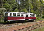 Ausfahrt 279 003-8 in den Bahnhof der Buckower Kleinbahn am 28. April 2024.