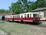 Triebwagen 479 603 mit Steuerwagen 879 603 am 08.06.2003 im Bf.