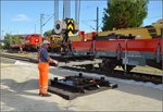 Bauzug-Entgleisung Radolfzell. Fertig aufgegleist, jetzt wird aufgeräumt. Juli 2016.

Standort des Fotografen auf dem Gehweg.