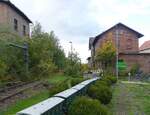 Der ehemalige Bahnhof Gerbstedt mit dem noch vorhandenen Wasserkran, am 28.09.2019.