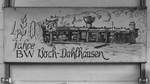 Dieses Schild erinnert an 40 Jahre Bahnbetriebswerk Bochum-Dahlhausen. (September 2018)
