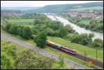 Ein Bauzug ist unterwegs in Richtung Gemnden. Aufgenommen im Mai 2008 bei Karlstadt.