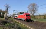 DB 101052-9 erreicht hier mit einem Intercity in Richtung Osnabrück am 15.4.2020 um 10.15 Uhr die Landesgrenze Niedersachsen bei Hasbergen.