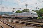 Am Nachmittag des 22.06.2019 fuhr IC-Steuerwagen D-DB 61 80 80-91 125-7 (Bauart: Bpmmbdzf 286.1) als InterCity und der 101 068-5 als Schublok am Rangierbahnhof und DB Museum in Koblenz Lützel in