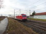 DB 245 024 mit dem IC 2155 von Kln Hbf nach Gera Hbf, am 21.12.2020 in Erfurt-Vieselbach.
