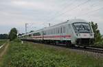 Am Nachmittag des 14.05.2020 fuhr Nachmittag des 16.04.2020 der IC-Steuerwagen D-DB 51 80 80-95 007-5 (Bauart: Bimmdzf 287.0) zusammen mit der 101 048-7 am Zugschluss als Lr 78735 (Karlsruhe Hbf - Basel Bad Bf) bei Buggingen über die KBS 702 in Richtung Schweiz.